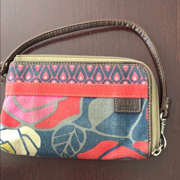 Fossil Wristlet - Picture 5 of 5